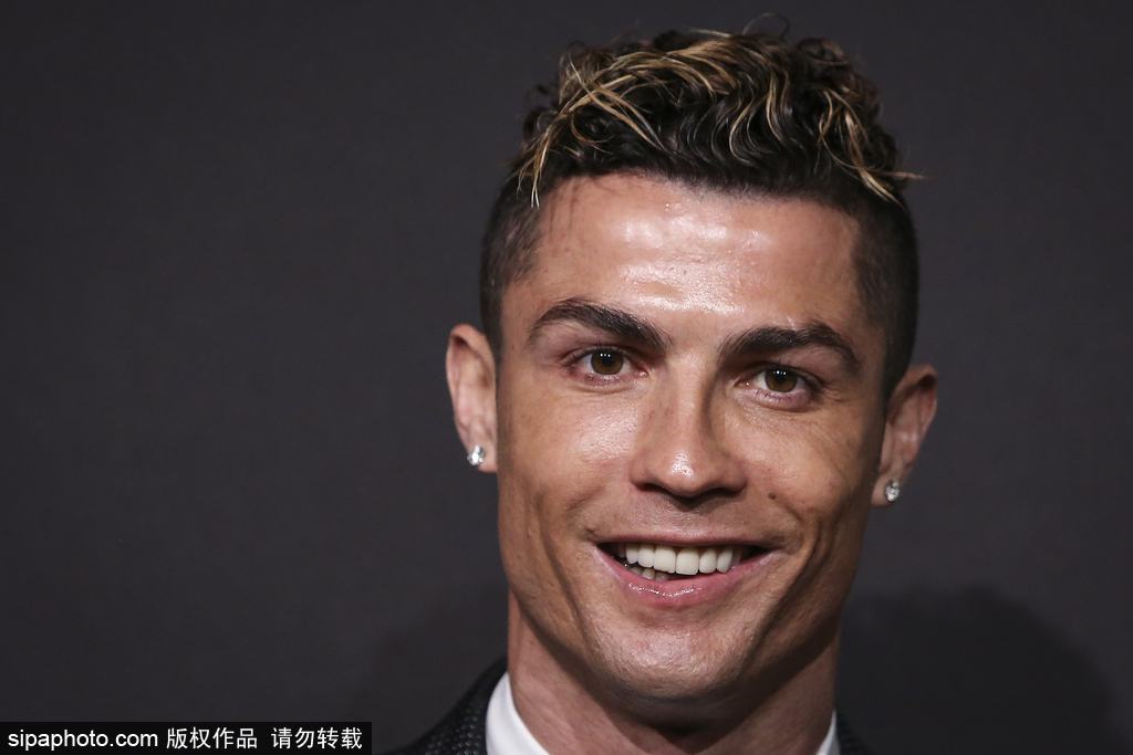 埃迪-豪谈伊萨克：想回到球队训练，你得先证明自己配得上