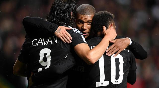 足球巴萨锋线双子星状态火热，联手贡献20球