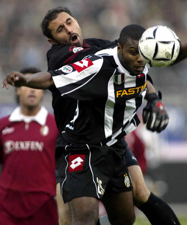 意媒：国米和米兰想签马里奥-希拉，拉齐奥给球员估价3500万