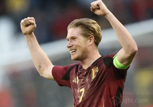 凯尔：比赛中阿德耶米被挑衅但保持了冷静，这说明他又成长了