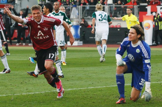 法拉利65亿超湖人勇士！揭秘F1车队比NBA豪门更值钱的真相